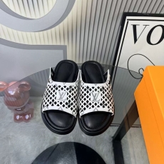 Louis Vuitton Slippers